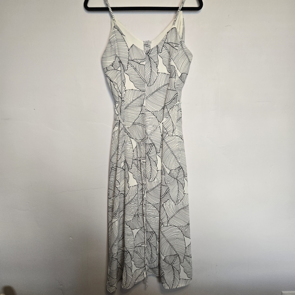 Sienna Small Sky Black and White Sleeveless Sundress - Picture 3 of 6